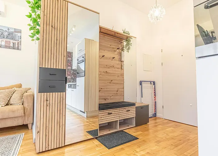 Apartment Stylish 1br With Balcony Quick Access *