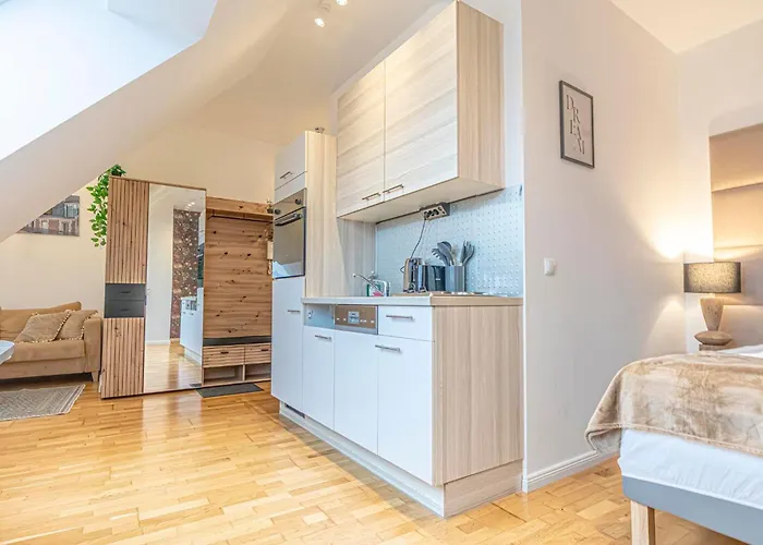 Stylish 1br With Balcony Quick Access * Vienna
